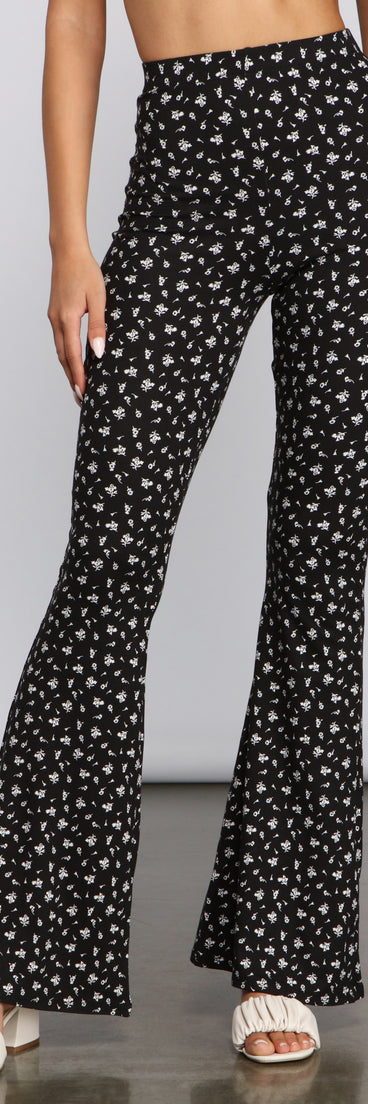 Fab And Fresh Floral Flared Pants is a trendy pick to create 2023 festival outfits, festival dresses, outfits for concerts or raves, and complete your best party outfits!