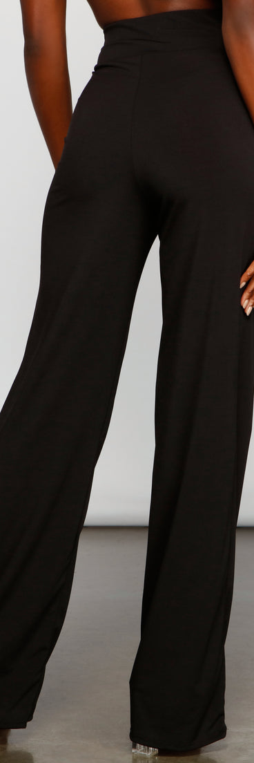Sleek Tie Waist Wide Leg Pants provides a stylish start to creating your best summer outfits of the season with on-trend details for 2023!