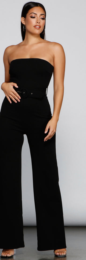 Bold And Belted Sleeveless Jumpsuit provides a stylish start to creating your best summer outfits of the season with on-trend details for 2023!