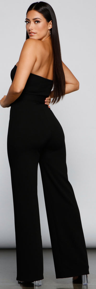 Bold And Belted Sleeveless Jumpsuit provides a stylish start to creating your best summer outfits of the season with on-trend details for 2023!