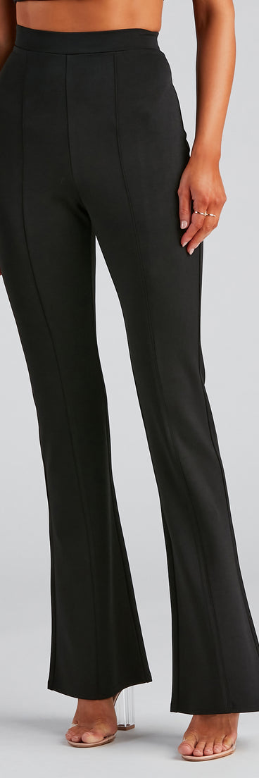 High Waist Flared Ponte Pants provides a stylish start to creating your best summer outfits of the season with on-trend details for 2023!