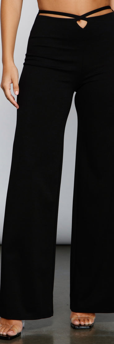 So Sleek Flared High Waist Pants provides a stylish start to creating your best summer outfits of the season with on-trend details for 2023!