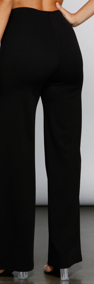 So Sleek Flared High Waist Pants provides a stylish start to creating your best summer outfits of the season with on-trend details for 2023!