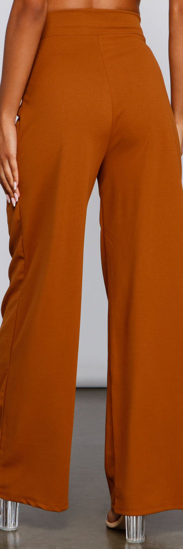 High Waist Pleated Wide Leg Pants provides a stylish start to creating your best summer outfits of the season with on-trend details for 2023!