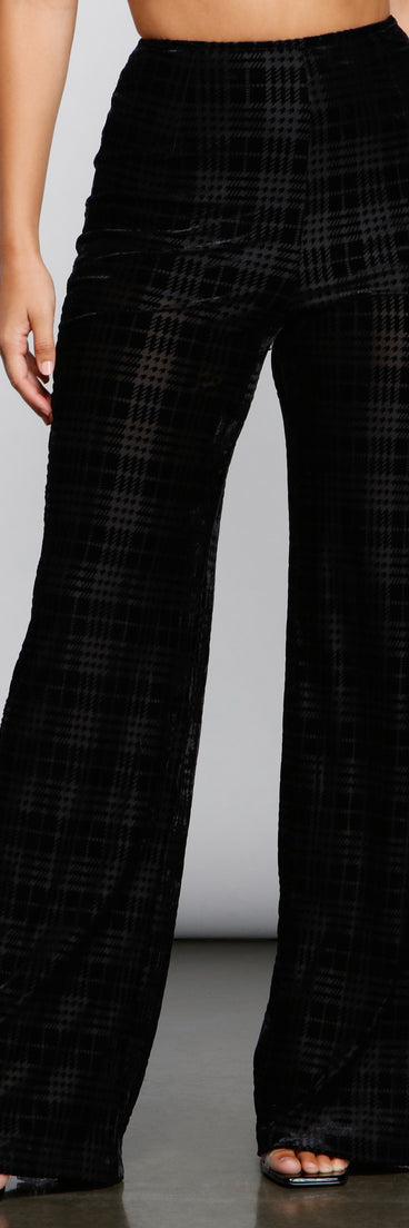 Velvet Plaid Burnout Flared Pants provides a stylish start to creating your best summer outfits of the season with on-trend details for 2023!
