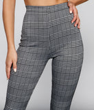 Mad About Plaid Skinny Pants provides a stylish start to creating your best summer outfits of the season with on-trend details for 2023!