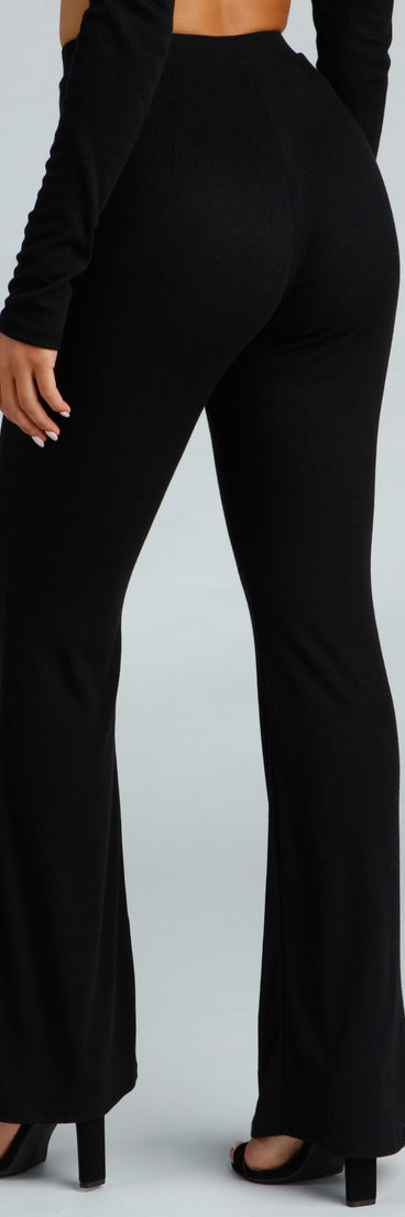 Preppy Vibe High Waist Pants provides a stylish start to creating your best summer outfits of the season with on-trend details for 2023!