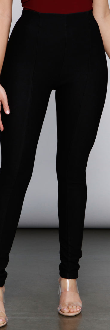 Back To Basics High Waist Leggings provides a stylish start to creating your best summer outfits of the season with on-trend details for 2023!