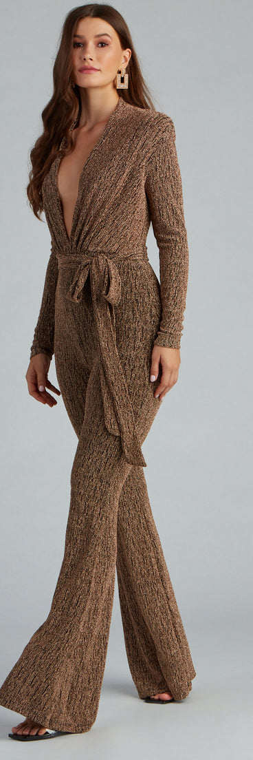 Major Metallic Moment Jumpsuit provides a stylish start to creating your best summer outfits of the season with on-trend details for 2023!