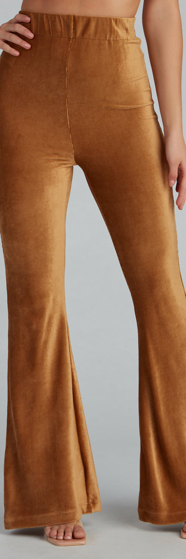 Trendy Luxe Velvet Flare Pants provides a stylish start to creating your best summer outfits of the season with on-trend details for 2023!