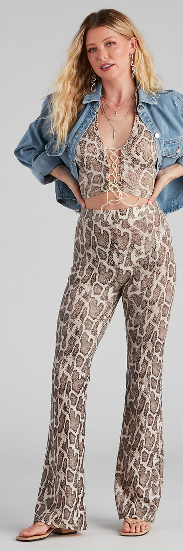 So Sassy Snake Print Wide-Leg Pants provides a stylish start to creating your best summer outfits of the season with on-trend details for 2023!