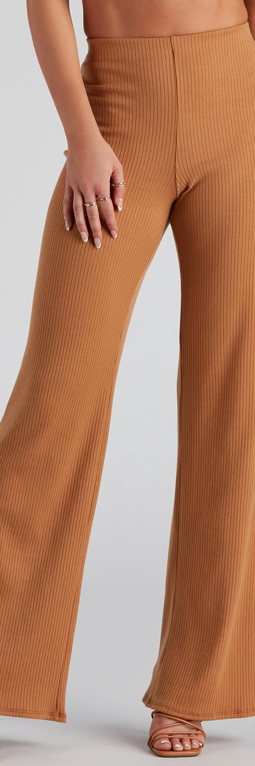 Festival Vibes Wide-Leg Pants is a trendy pick to create 2023 festival outfits, festival dresses, outfits for concerts or raves, and complete your best party outfits!