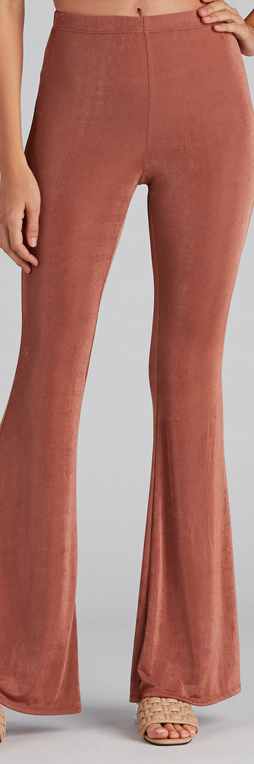 Flirty Flare High-Rise Pants is a trendy pick to create 2023 festival outfits, festival dresses, outfits for concerts or raves, and complete your best party outfits!