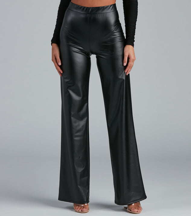 Trendsetting Moment Faux Leather Pants provides a stylish start to creating your best summer outfits of the season with on-trend details for 2023!