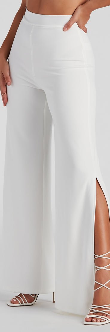 Weekend Feels Wide-Leg Pants provides a stylish start to creating your best summer outfits of the season with on-trend details for 2023!