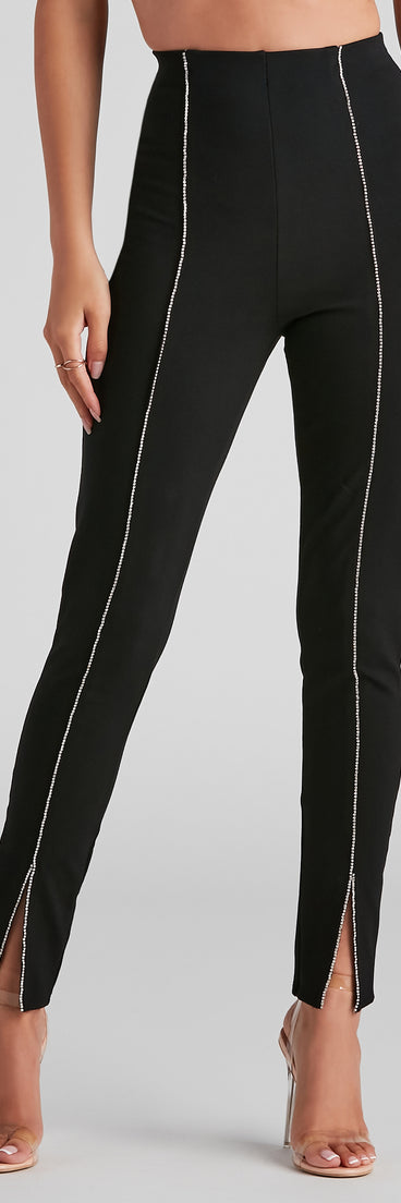 Rhinestone Chic Woven Skinny Pants provides a stylish start to creating your best summer outfits of the season with on-trend details for 2023!