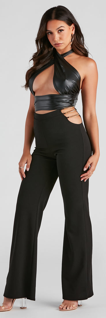 Chain of Scene Crepe Wide Leg Pants provides a stylish start to creating your best summer outfits of the season with on-trend details for 2023!