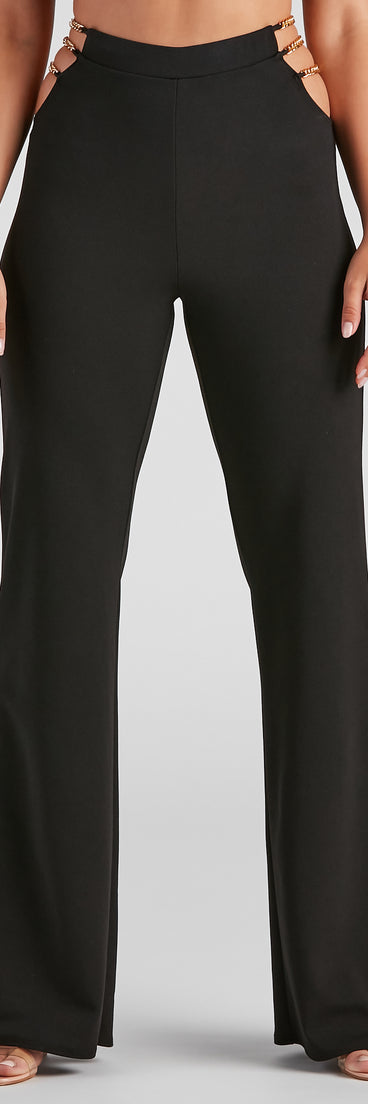 Chain of Scene Crepe Wide Leg Pants provides a stylish start to creating your best summer outfits of the season with on-trend details for 2023!