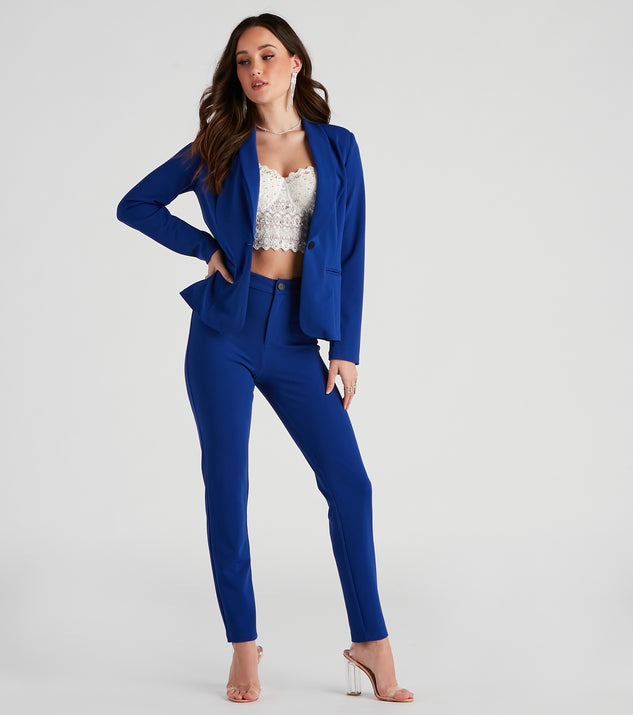 Right Moves Crepe Trouser Pants provides a stylish start to creating your best summer outfits of the season with on-trend details for 2023!