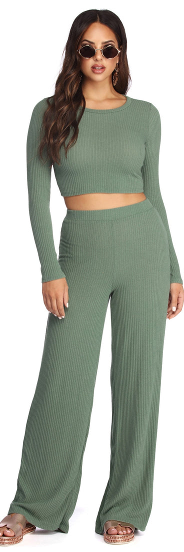 Set Me Up In Basics Pants provides a stylish start to creating your best summer outfits of the season with on-trend details for 2023!