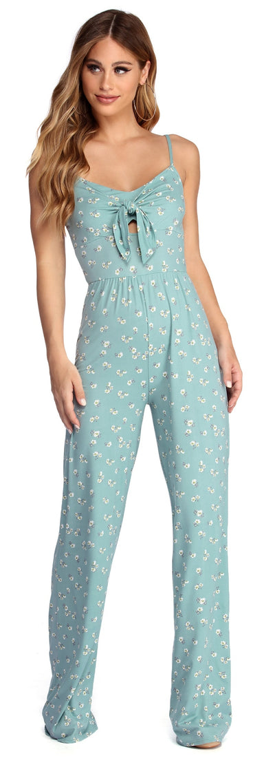 Spring Has Sprung Jumpsuit will help you dress the part in stylish holiday party attire, an outfit for a New Year’s Eve party, & dressy or cocktail attire for any event.