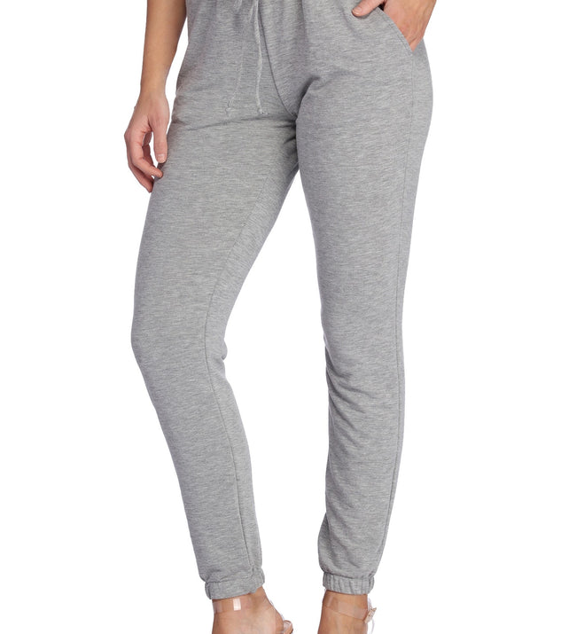 You’ll look stunning in the Cozy 'N Chill Joggers when paired with its matching separate to create a glam clothing set perfect for parties, date nights, concert outfits, back-to-school attire, or for any summer event!
