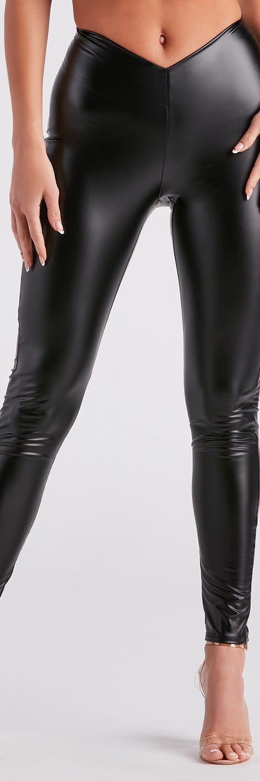 Stun The Streets Faux Leather Low-Rise Leggings is a fire pick to create 2023 festival outfits, concert dresses, outfits for raves, or to complete your best party outfits or clubwear!