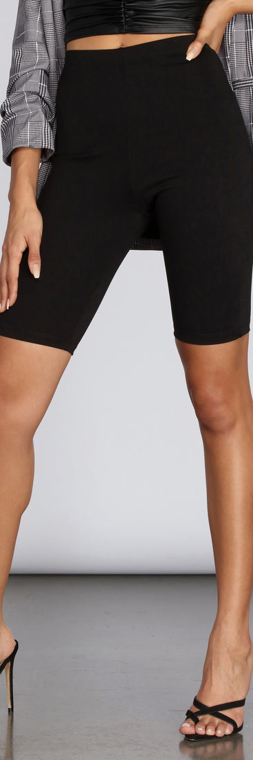 You’ll look stunning in the Feelin' Trendy Biker Shorts when paired with its matching separate to create a glam clothing set perfect for parties, date nights, concert outfits, back-to-school attire, or for any summer event!
