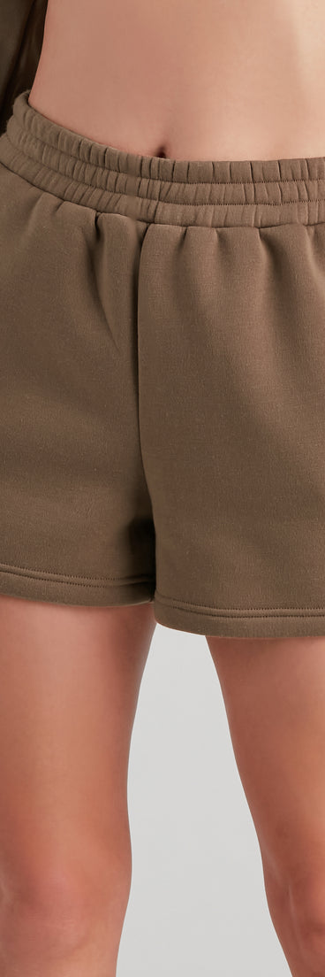Casual Trendsetter Fleece Shorts provides a stylish start to creating your best summer outfits of the season with on-trend details for 2023!