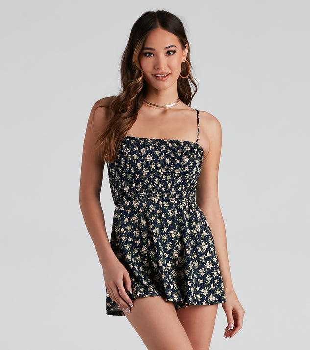 Sweet Vibes Ditsy Floral Romper is a trendy pick to create 2023 festival outfits, festival dresses, outfits for concerts or raves, and complete your best party outfits!