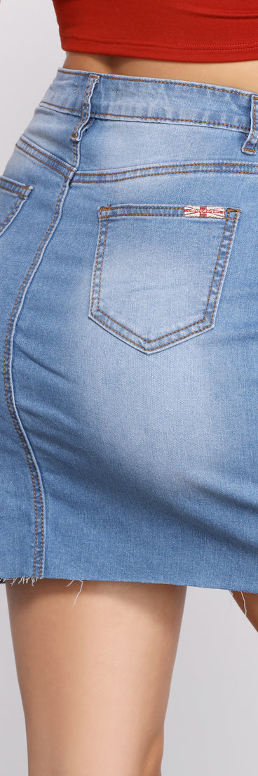 Button Up Raw Hem Denim Mini Skirt provides a stylish start to creating your best summer outfits of the season with on-trend details for 2023!