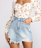 Elise Frayed Denim Mini Skirt is a trendy pick to create 2023 festival outfits, festival dresses, outfits for concerts or raves, and complete your best party outfits!