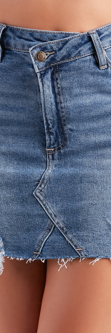 Elise High-Rise Mini Skirt By Windsor Denim provides a stylish start to creating your best summer outfits of the season with on-trend details for 2023!