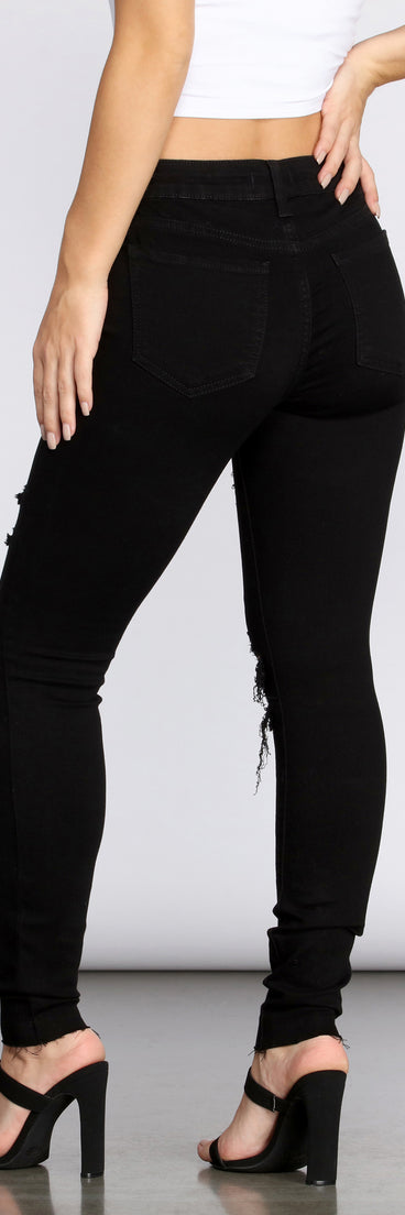 Jude Mid Rise Distressed Skinny Ankle Jeans provides a stylish start to creating your best summer outfits of the season with on-trend details for 2023!