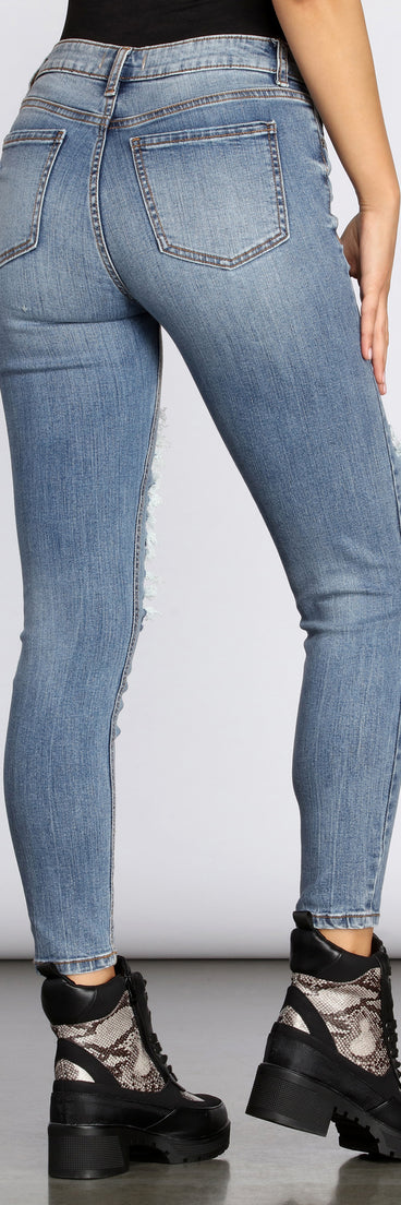 Clara High Rise Destructed Skinny Crop Jeans provides a stylish start to creating your best summer outfits of the season with on-trend details for 2023!