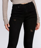 High Rise Skinny Cropped Jeans provides a stylish start to creating your best summer outfits of the season with on-trend details for 2023!