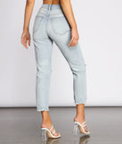 Ally Super High Rise Straight Cropped Jeans provides a stylish start to creating your best summer outfits of the season with on-trend details for 2023!