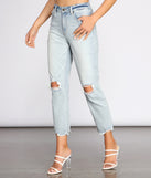 Ally Super High Rise Straight Cropped Jeans provides a stylish start to creating your best summer outfits of the season with on-trend details for 2023!