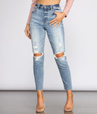 Tobi Super High Waist Destructed Mom Jeans is a trendy pick to create 2023 festival outfits, festival dresses, outfits for concerts or raves, and complete your best party outfits!