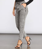 High Rise Acid Wash Skinny Jeans provides a stylish start to creating your best summer outfits of the season with on-trend details for 2023!