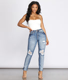 On The Rise Skinny Jeans provides a stylish start to creating your best summer outfits of the season with on-trend details for 2023!