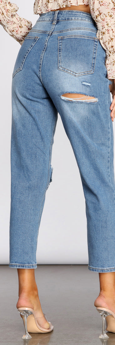 High Rise Destructed Straight Leg Jeans provides a stylish start to creating your best summer outfits of the season with on-trend details for 2023!