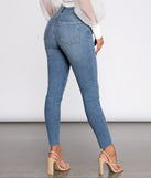 Back to Basics High Waist Jeans provides a stylish start to creating your best summer outfits of the season with on-trend details for 2023!