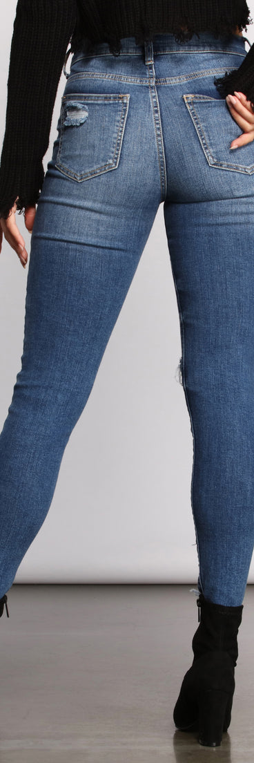 Mid-Rise Destructed Skinny Jeans provides a stylish start to creating your best summer outfits of the season with on-trend details for 2023!