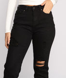 High Rise Destructed Boyfriend Jeans provides a stylish start to creating your best summer outfits of the season with on-trend details for 2023!