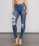 On the Rise Super High Waist Skinny Jeans provides a stylish start to creating your best summer outfits of the season with on-trend details for 2023!