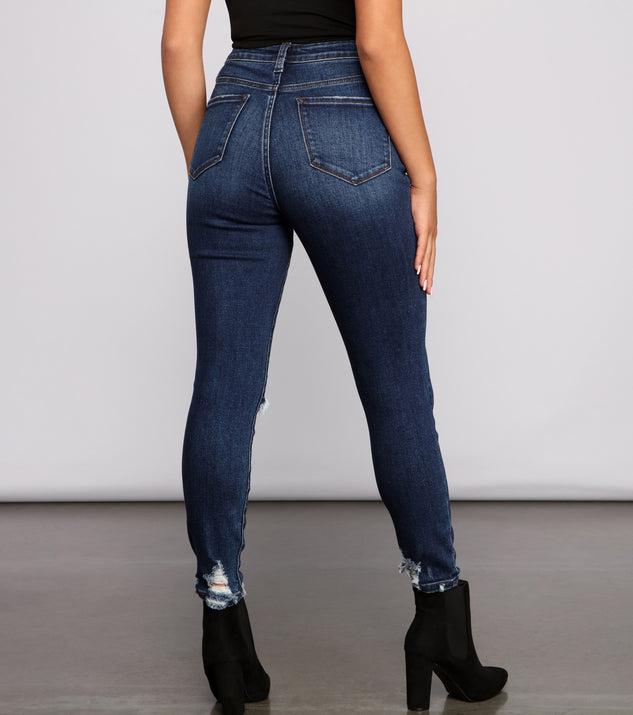 So Extra High Rise Destructed Skinny Jeans & Windsor