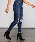 So Extra High Rise Destructed Skinny Jeans provides a stylish start to creating your best summer outfits of the season with on-trend details for 2023!
