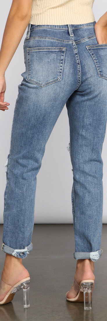 Amanda High Rise Destructed Boyfriend Jeans provides a stylish start to creating your best summer outfits of the season with on-trend details for 2023!