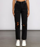 Extra High Rise Distressed Boyfriend Jeans provides a stylish start to creating your best summer outfits of the season with on-trend details for 2023!